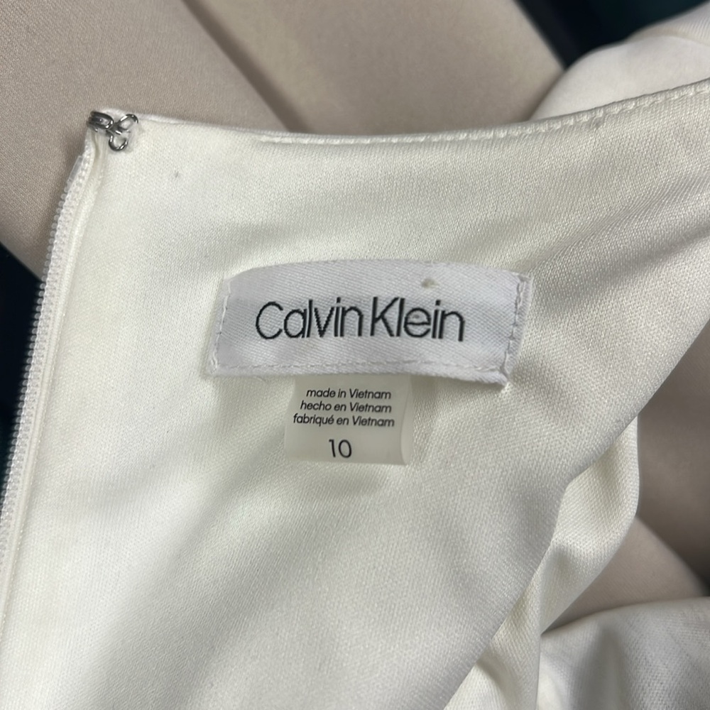 Calvin Klein Sleeveless Colorblock Scuba Sheath Dress - Picture 6 of 7